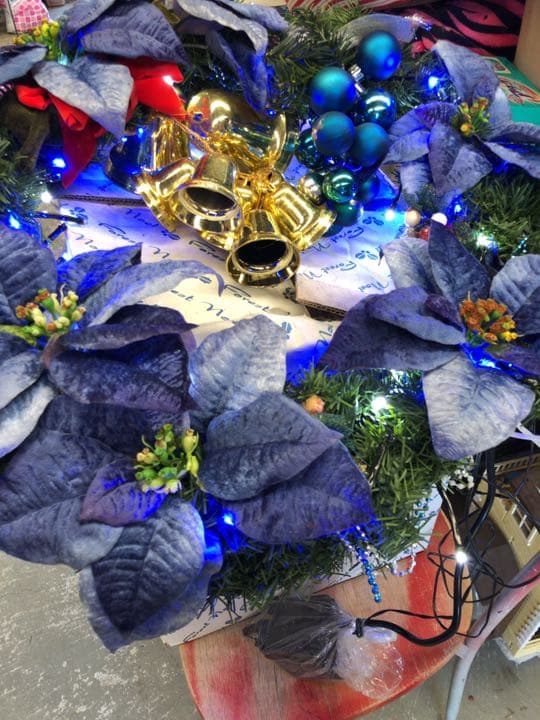 クリスマスリース　ライト付き