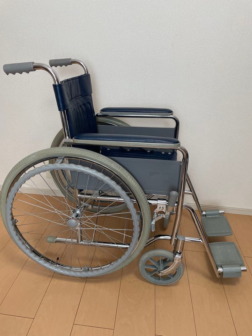 美品 自走用折りたたみ車椅子 ネイビー