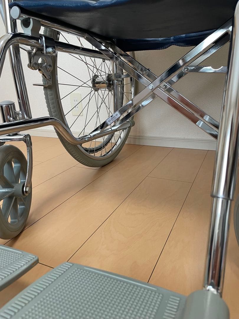 美品 自走用折りたたみ車椅子 ネイビー