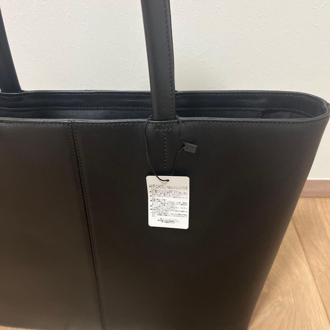 新品未使用　バーニーズニューヨーク　レザートートバッグ