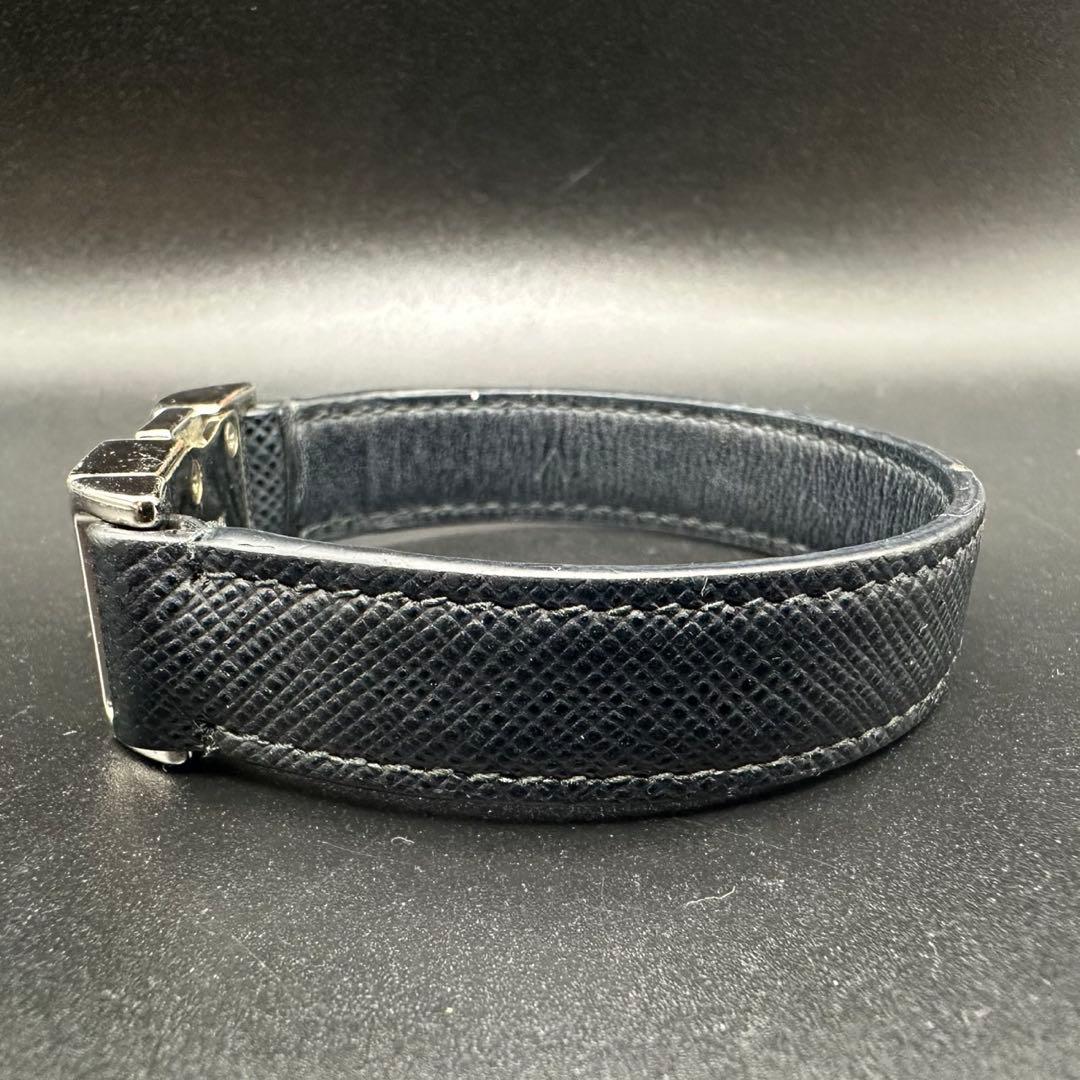 極美品✨　PRADA　プラダ　ブレスレット　レザー　ロゴ　刻印　1631