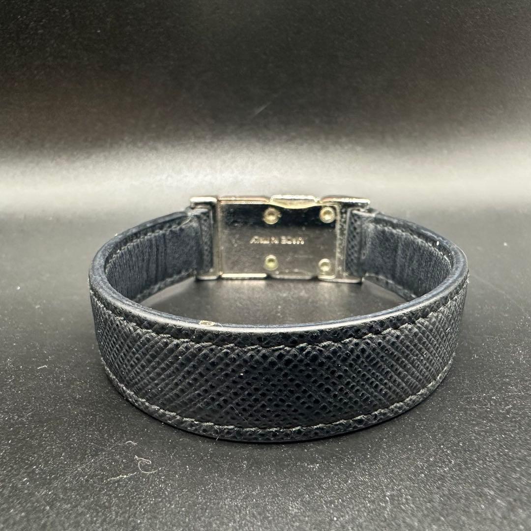 極美品✨　PRADA　プラダ　ブレスレット　レザー　ロゴ　刻印　1631