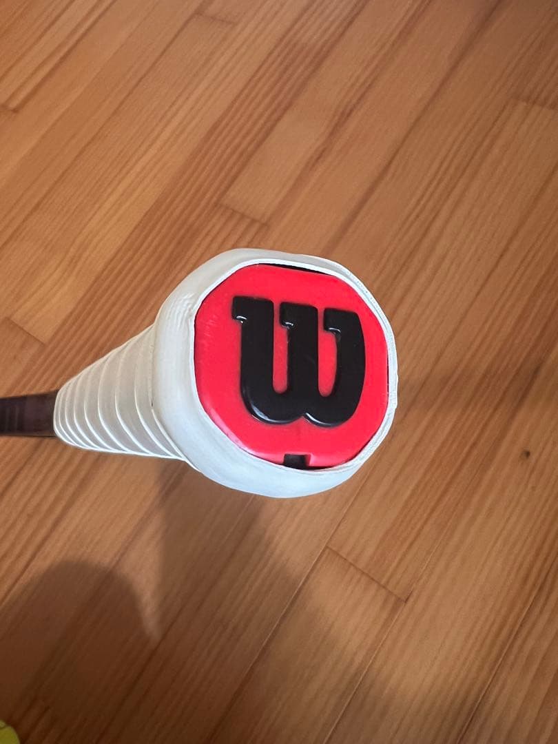 Wilson Blade V8 100 300g G2テニスラケット