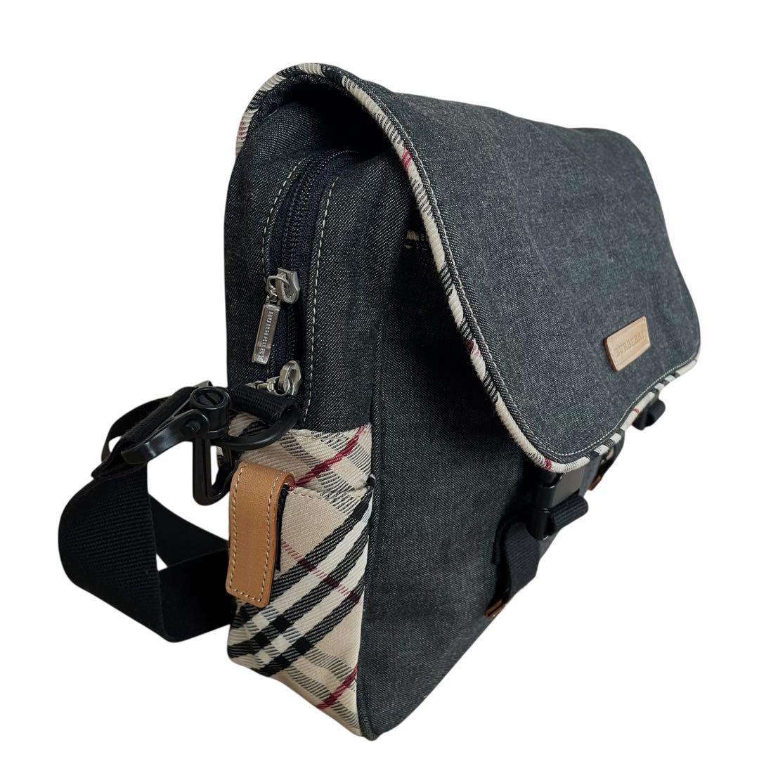 美品 BURBERRY メッセンジャーバッグ ショルダーバッグ ノバチェック