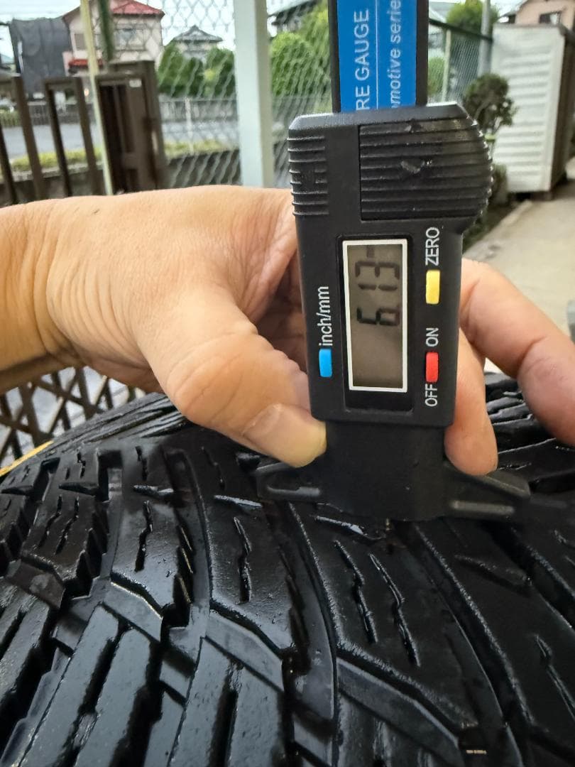 オールシーズンタイヤ NOKIAN 225/55R18 4本組