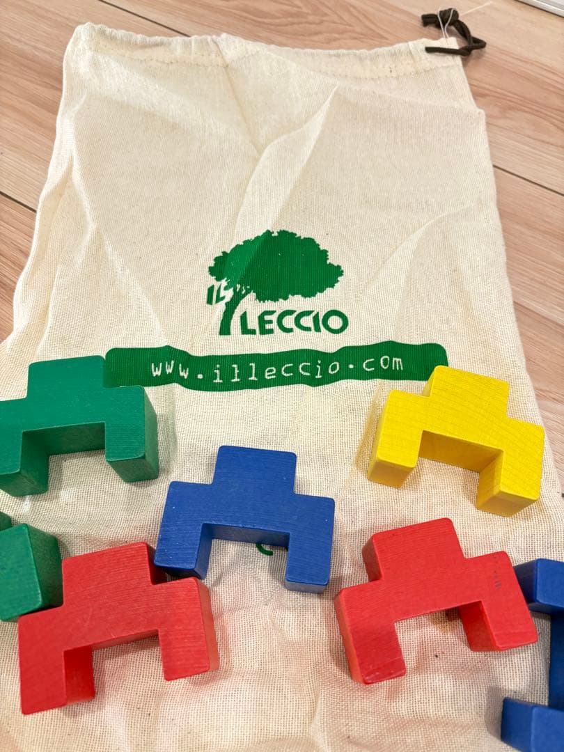 il Leccio トーテム48 知育玩具 木製ブロックセット 積み木