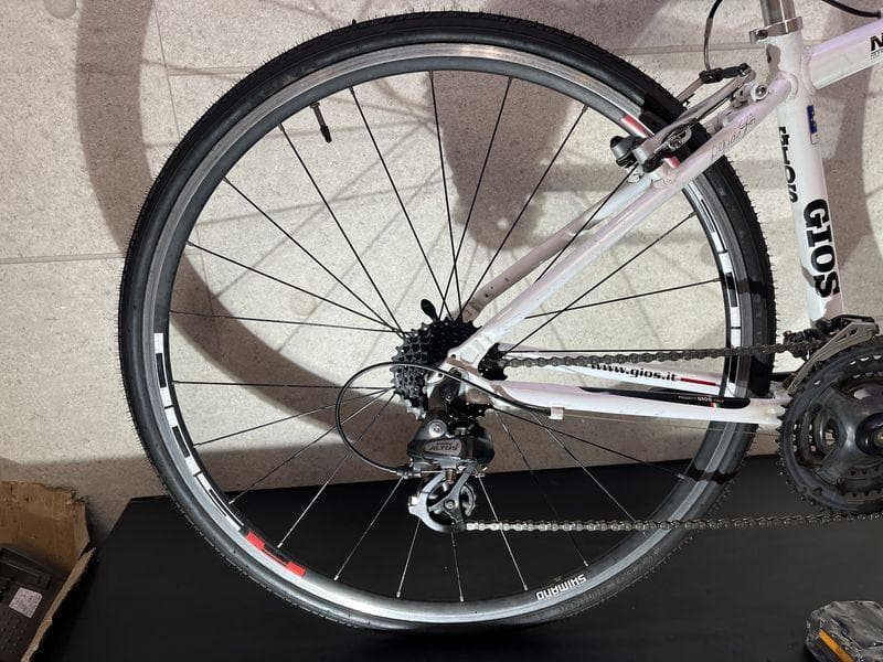 GIOS MISTRAL 700c ジオス　クロスバイク　ホワイト 2015