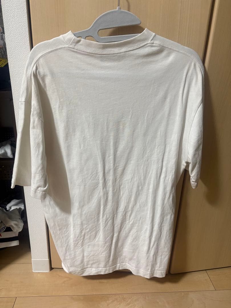 バレンシアガ　Tシャツ