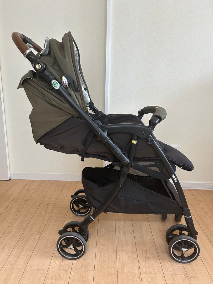 mmmAprica アップリカ ラクーナビッテクッション アカチャンホンポ