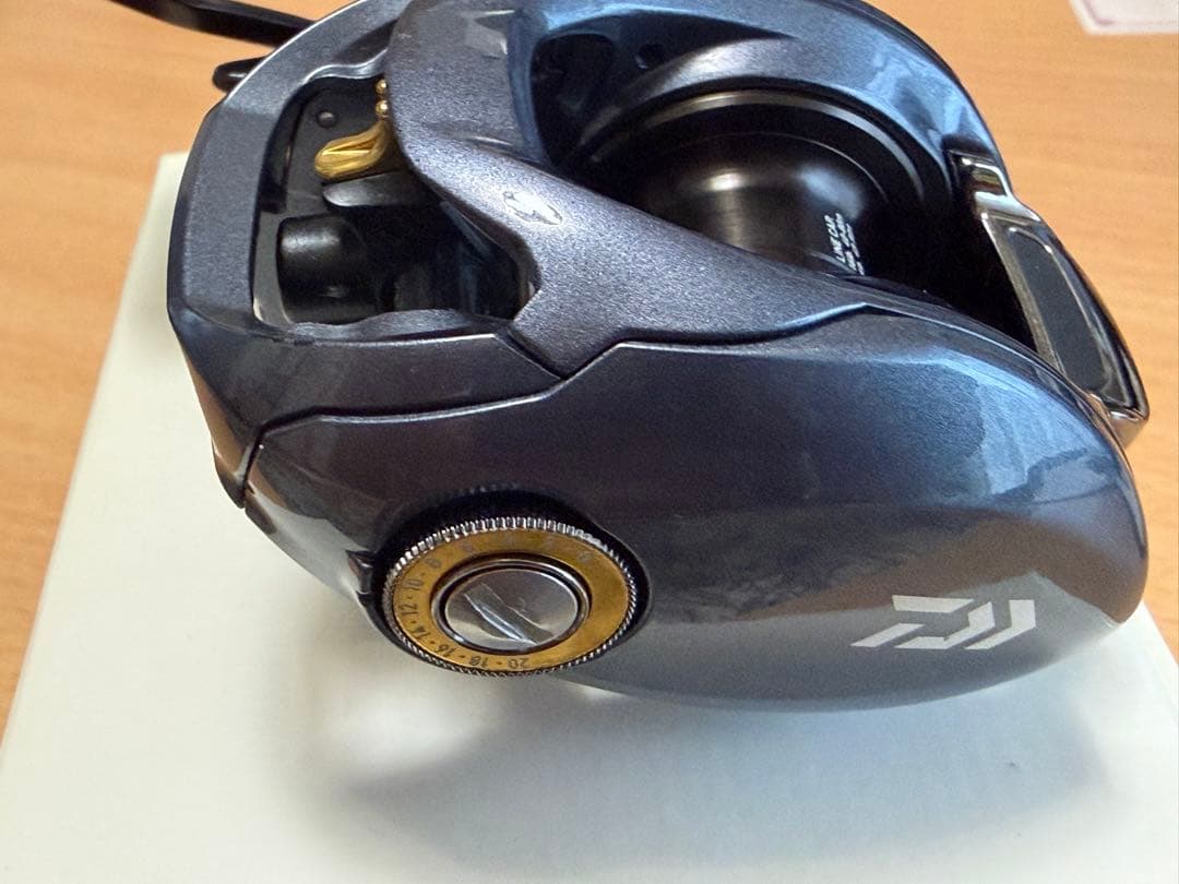 ジリオンSVTW 1016SV-H 中古美品　ダイワ