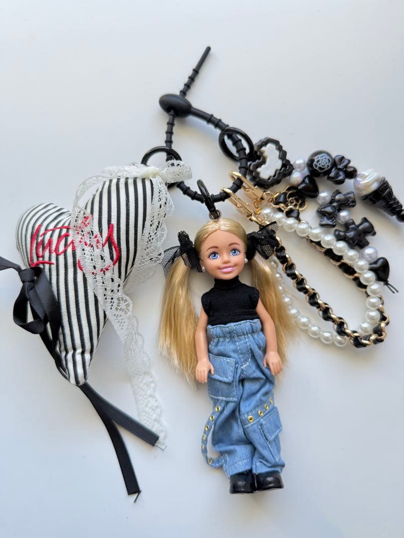 バービーキーホルダー　バービーチャーム　ドールチャーム　Barbie キーリング