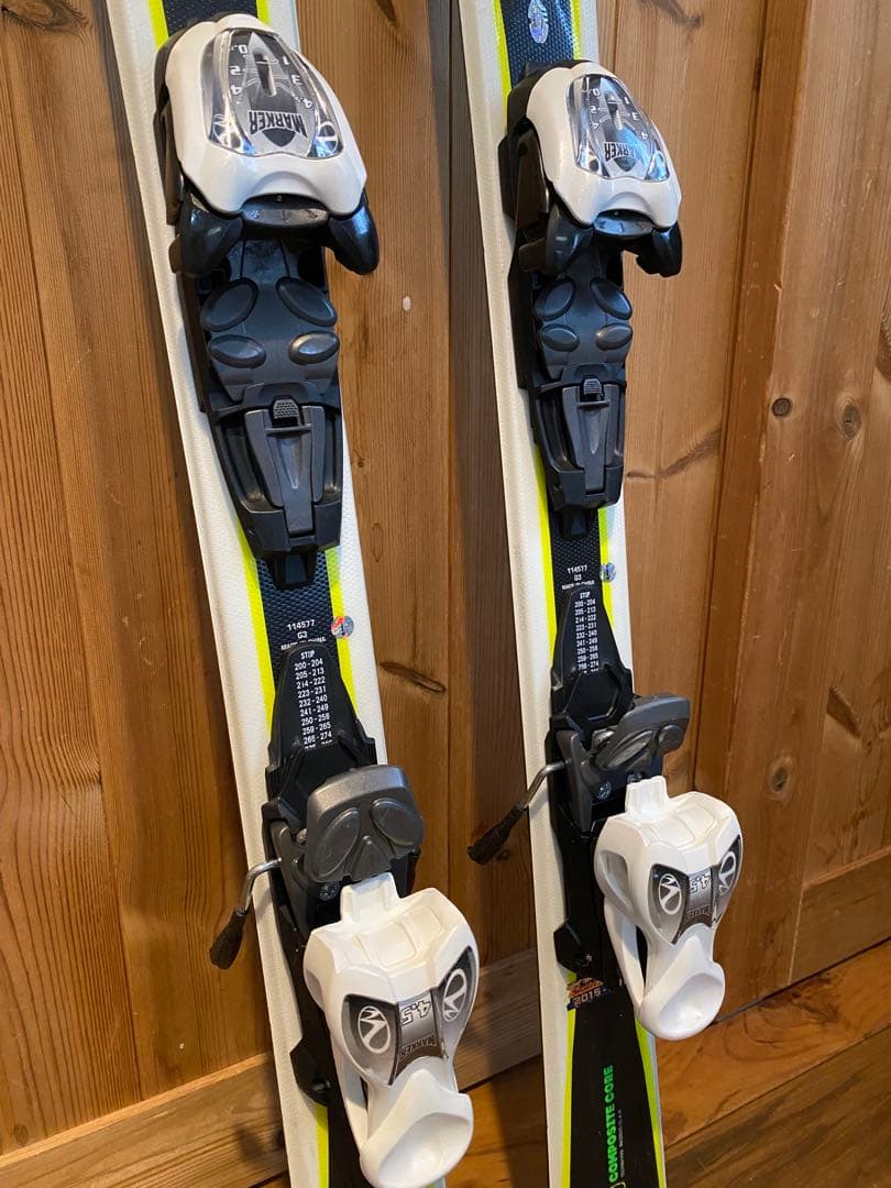 Volkl RTM ジュニアスキー板とポールセット