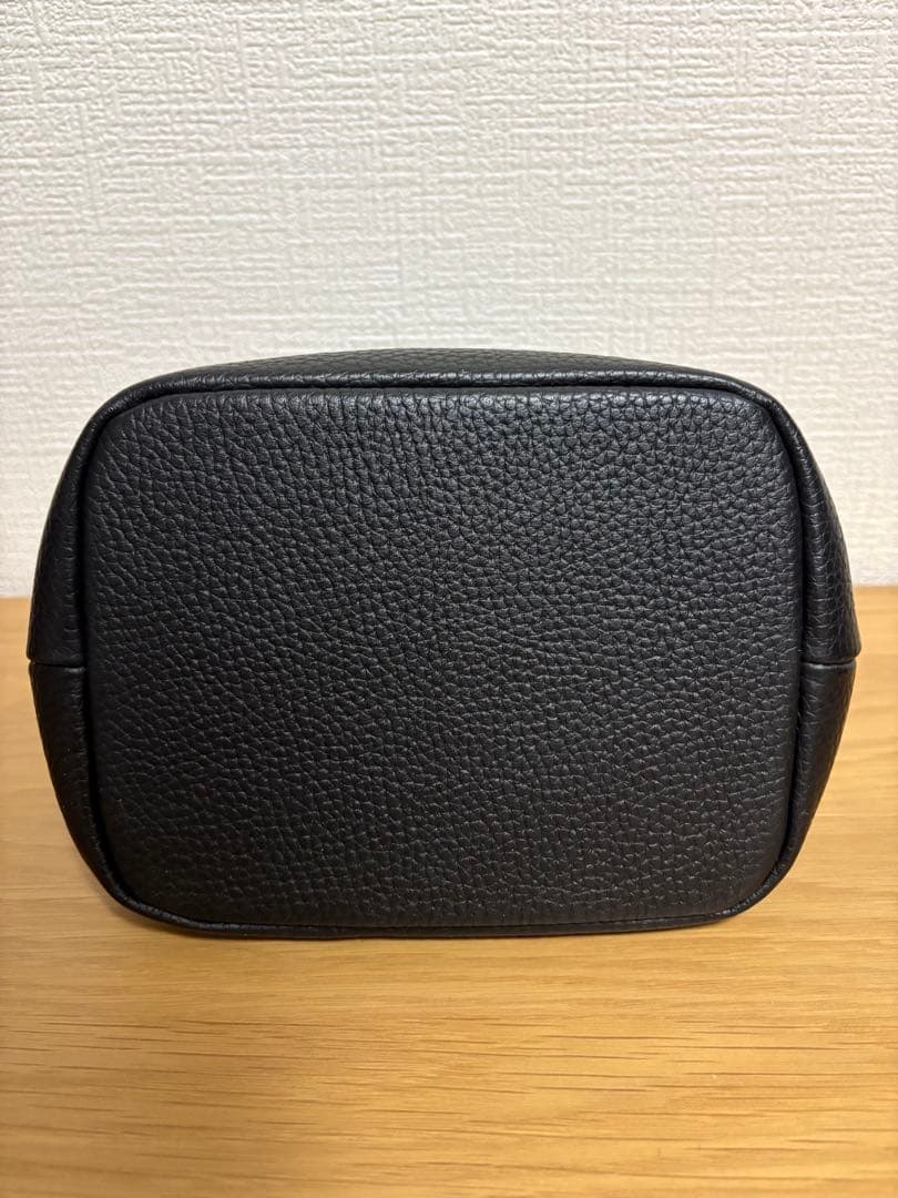 Hush Tug 巾着レザーバッグ ブラック