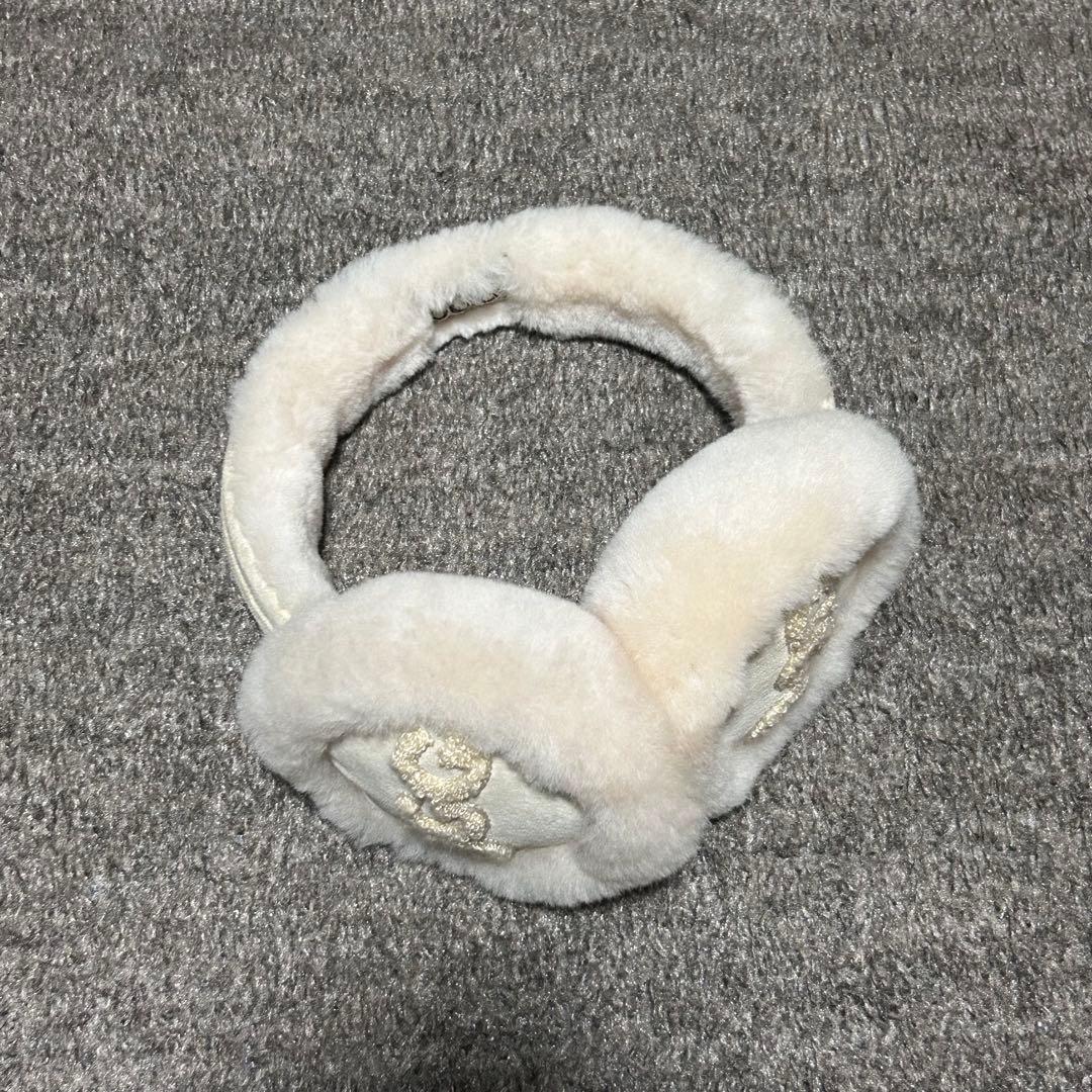 UGG クリーム色 耳あて・イヤーマフ