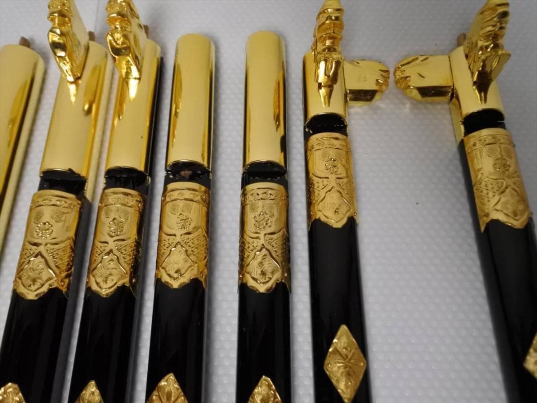 限定値下　総修復品　仏壇用の小柱　年代物の総修復品　木製　本金箔　2971