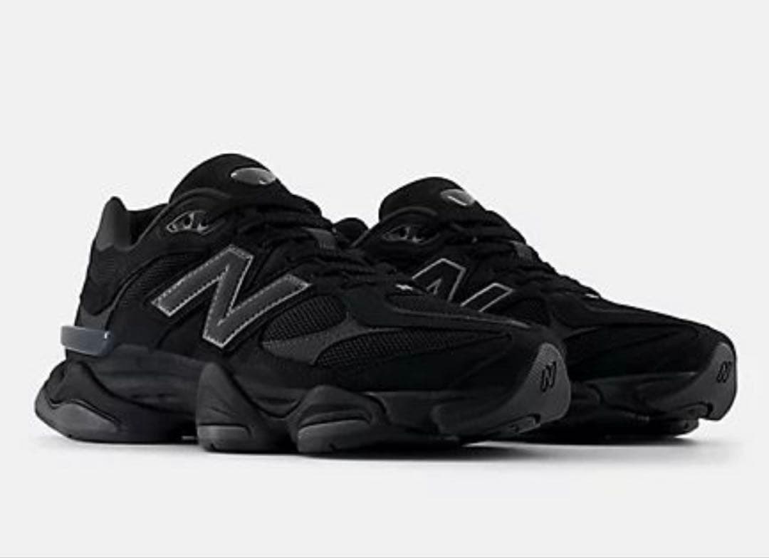 未使用 New Balance 9060 トリプルブラック U9060BPM