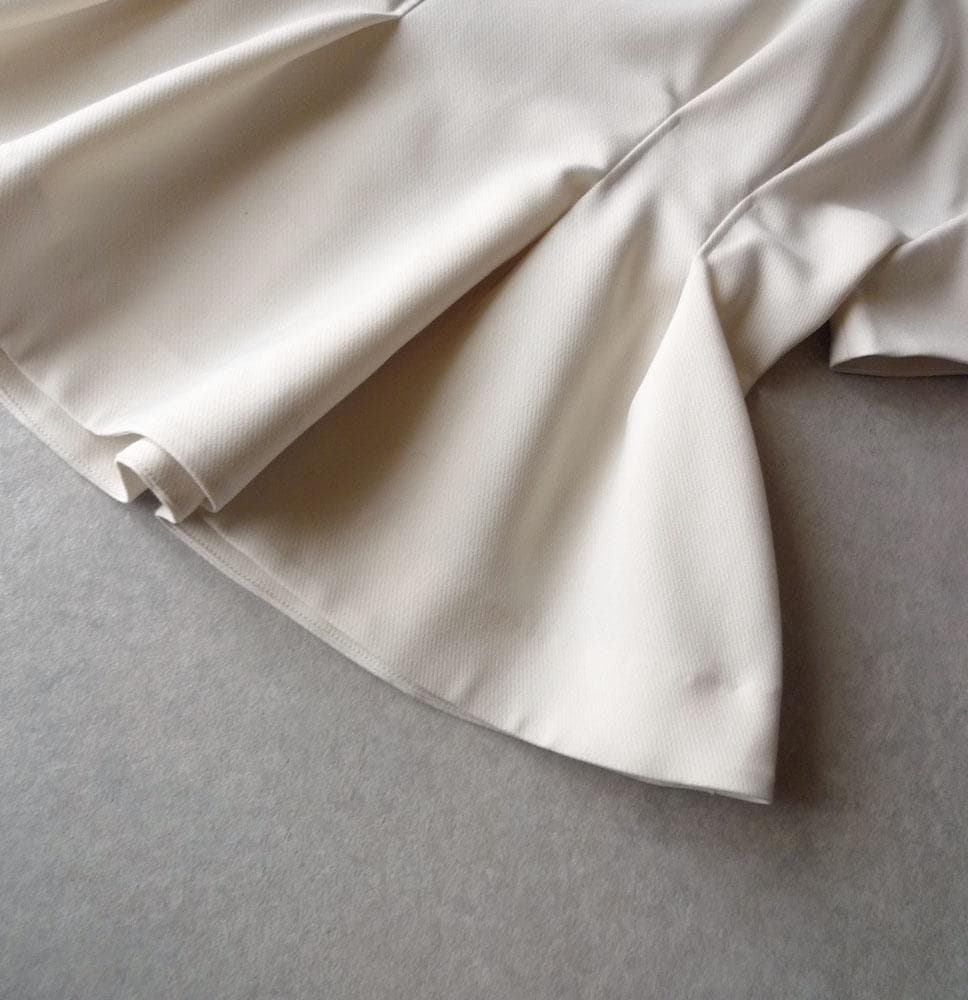 美品 ランバンオンブルー 2万 ペプラムブラウス ホワイト ギャザーブラウス