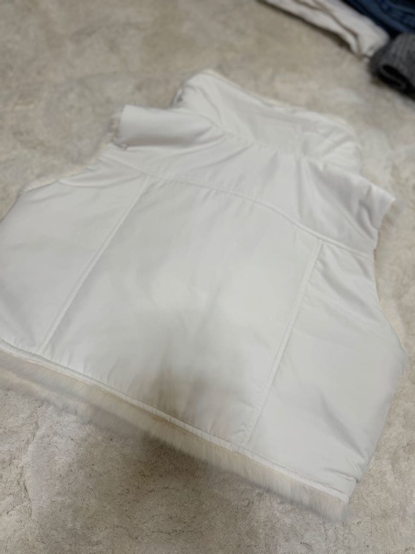 グラムリップスファーベスト