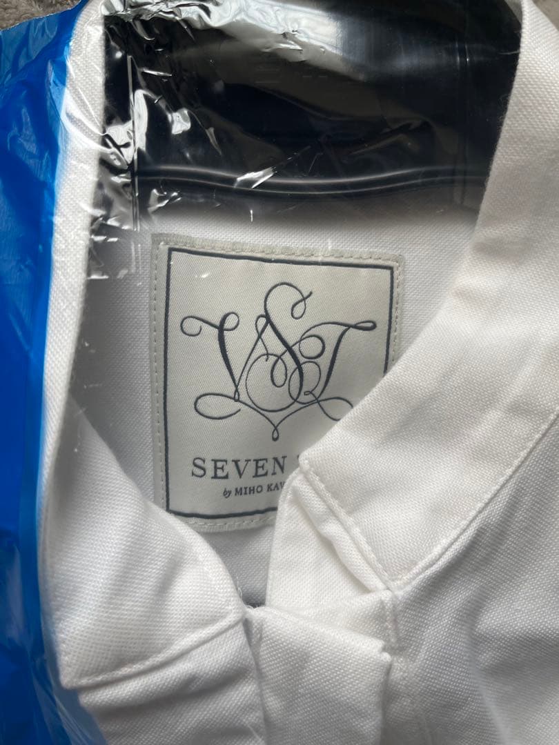 【クリーニング済み】seventen フロントリボンシャツ
