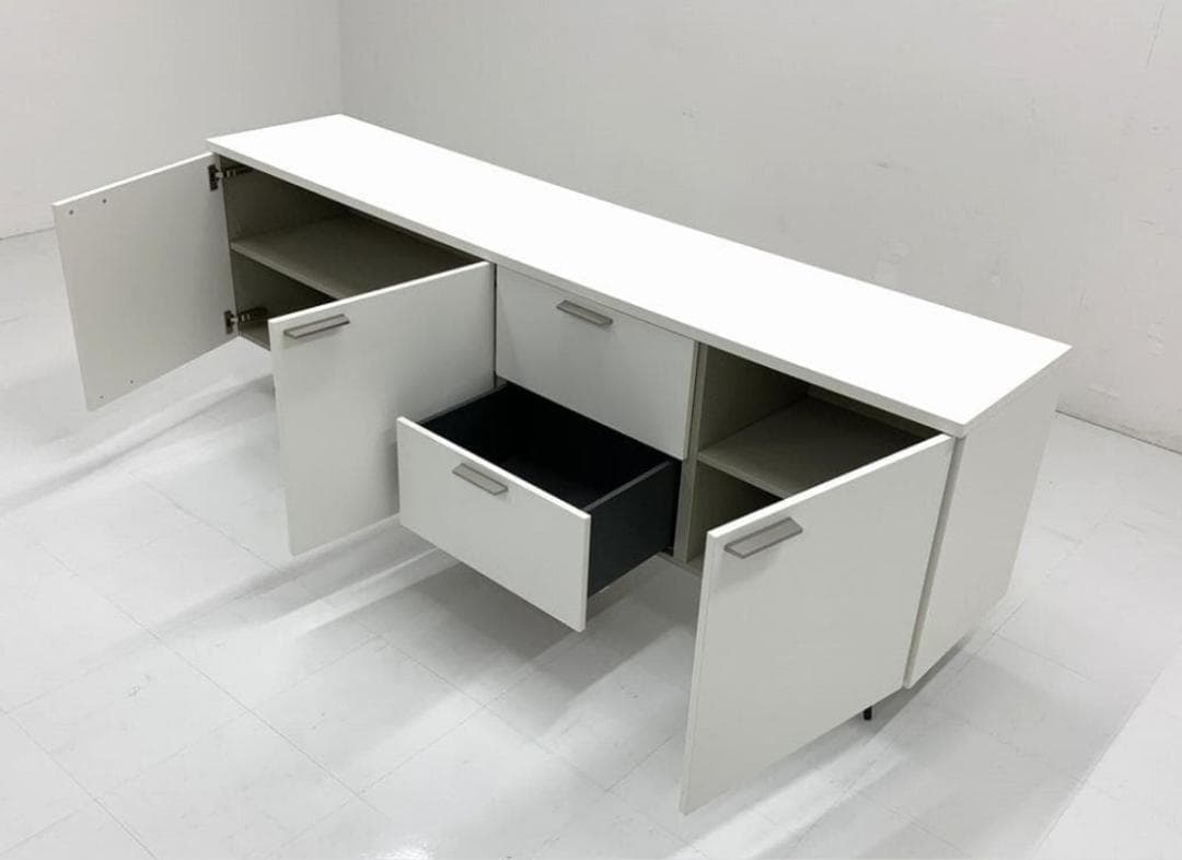 【モデルルーム展示品】BoConcept　サイドボード　キャビネット