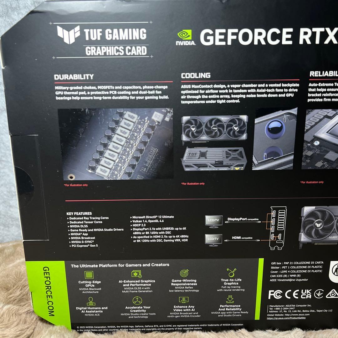 グラフィックボード・グラボ・ビデオカード ASUS TUF GAMING GEFORCE RTX 5080 OC 16GB