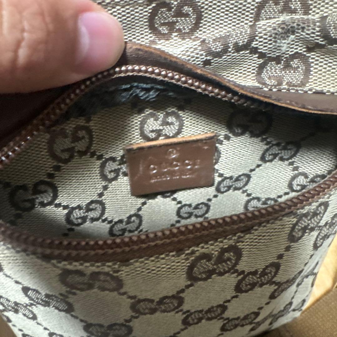GUCCI ボディバッグ・ウエストポーチ ブラウン