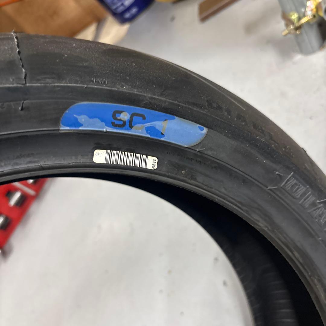 PIRELLI ピレリDIABLO SUPER CORSA v3 新品未使用