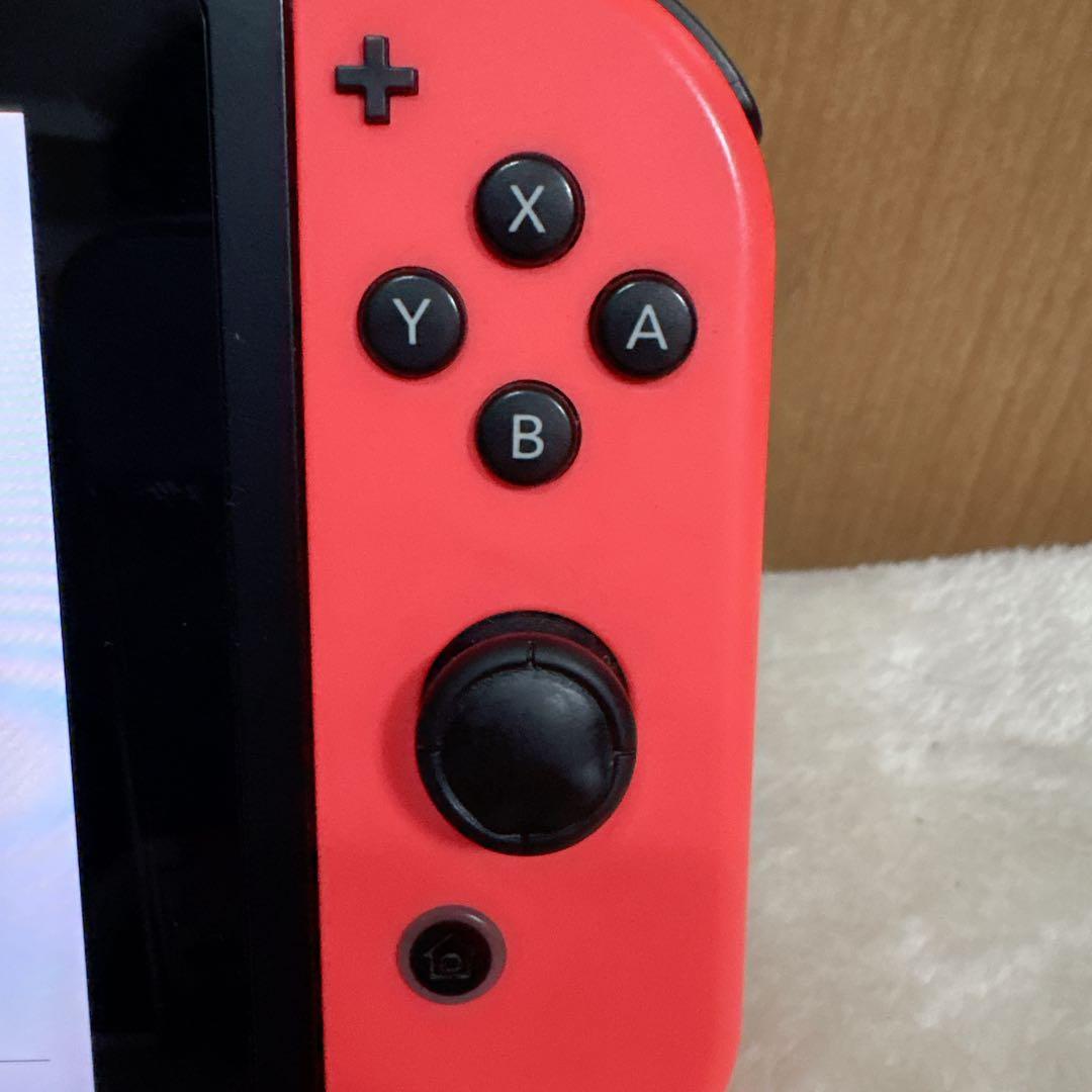 Nintendo Switch 本体　ネオンブルー／ネオンレッド