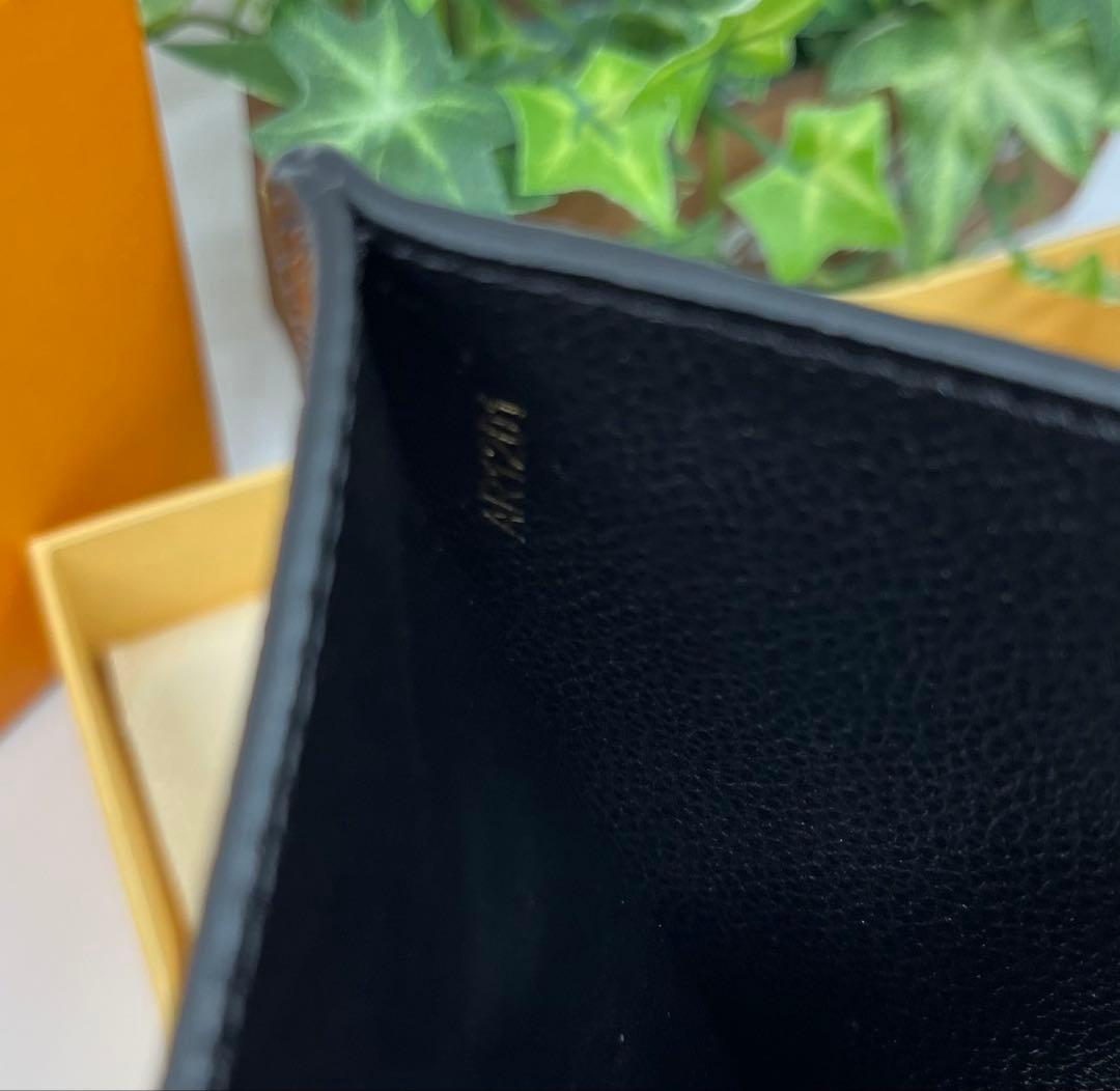 【美品】LOUIS VUITTON モノグラム アンプラント 二つ折り財布