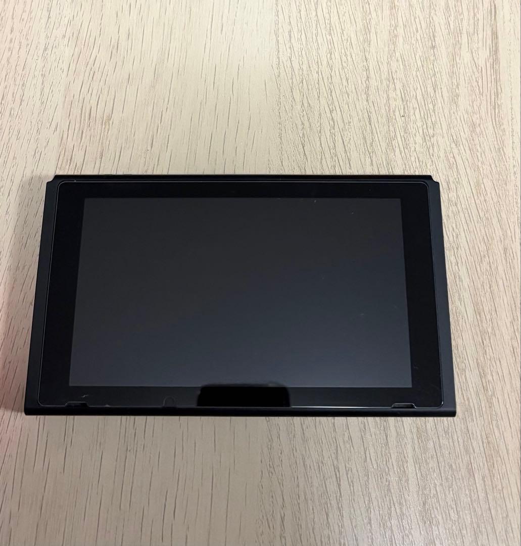 龍*介様 Nintendo Switch 本体 付属品・ジョイコン付き