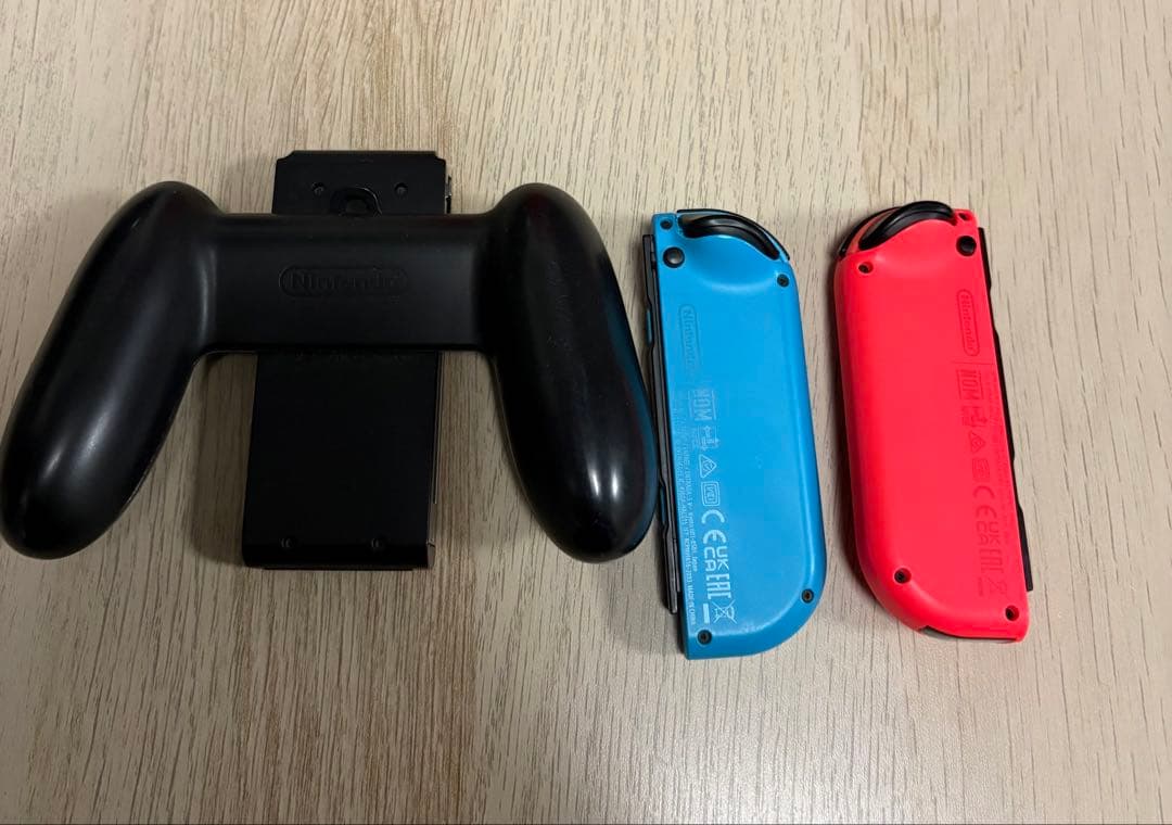 龍*介様 Nintendo Switch 本体 付属品・ジョイコン付き