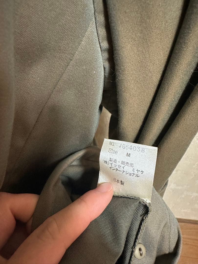 issey miyake オリーブグリーン トレンチコート