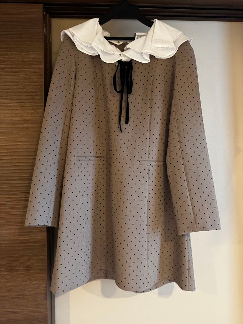 ラッフルカラー付きミニワンピース♡リリーブラウン
