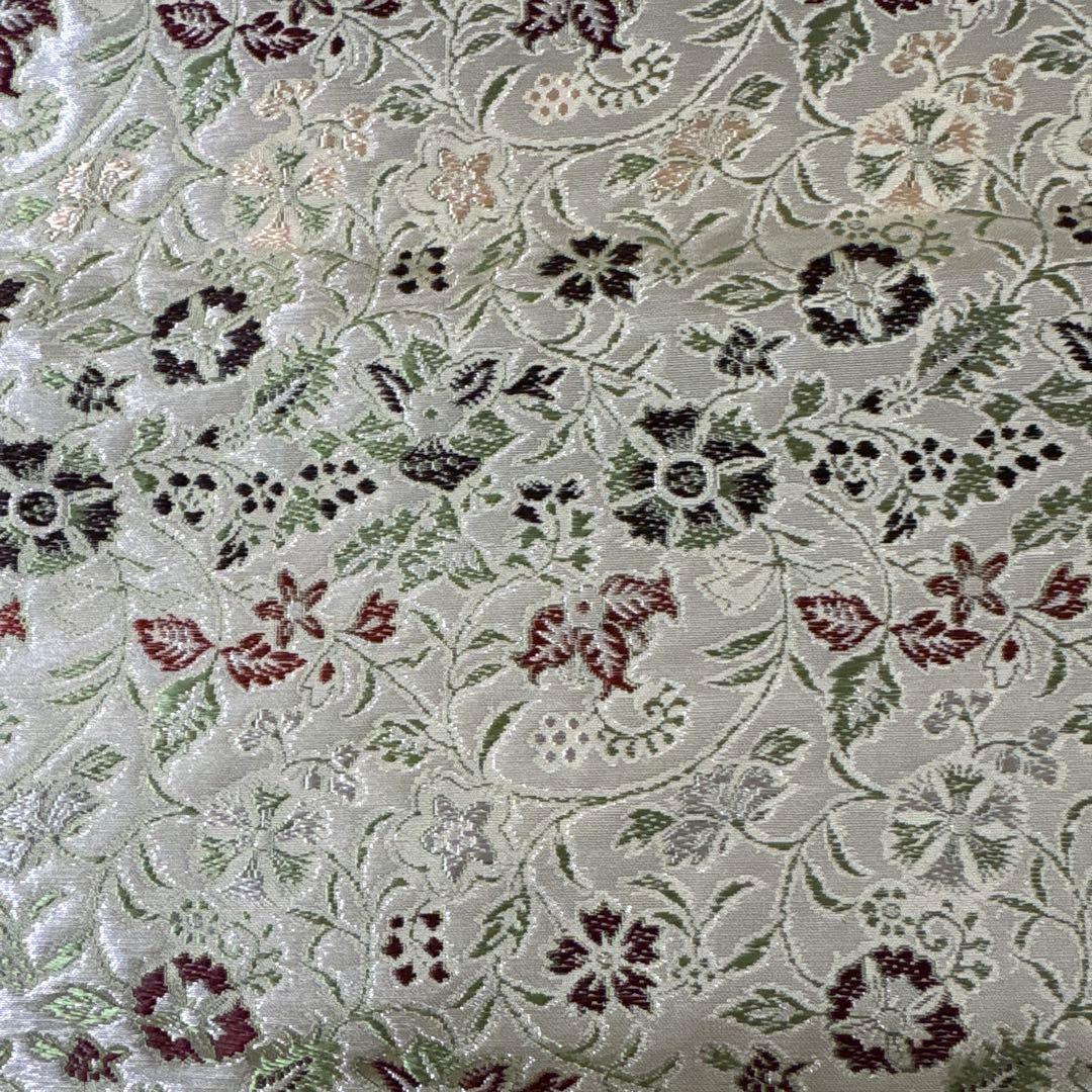 花柄刺繍テーブルセンター フリンジ付き　龍村美術織物