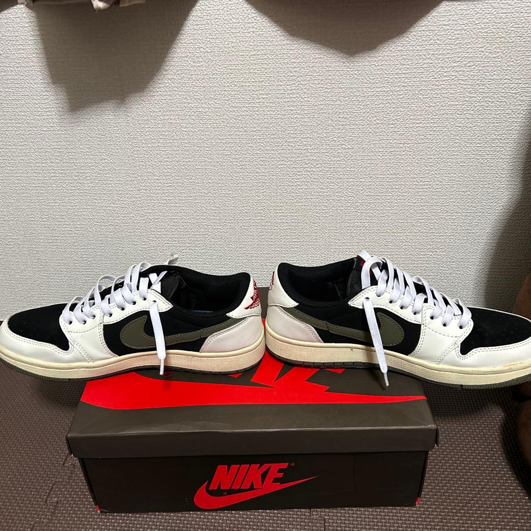 靴 Nike Air Jordan 1 low travis Scott