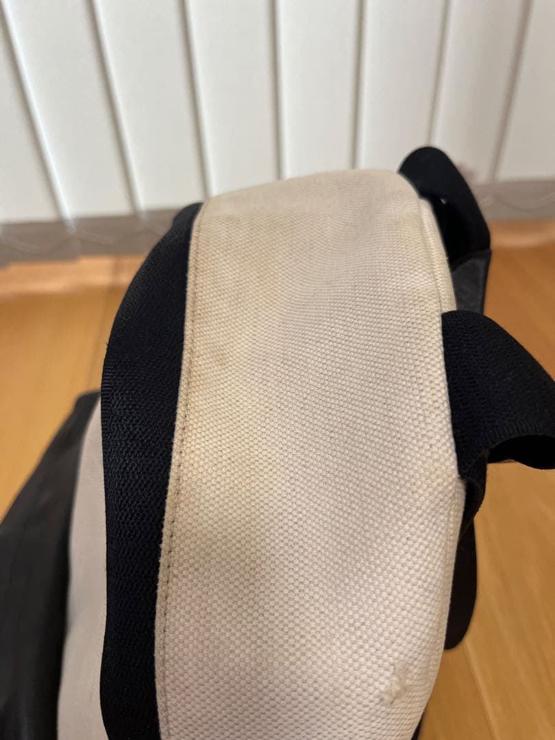 BALENCIAGA リュック・バックパック ベージュ・黒