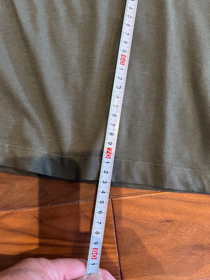 MONCLER オリーブグリーン Tシャツ