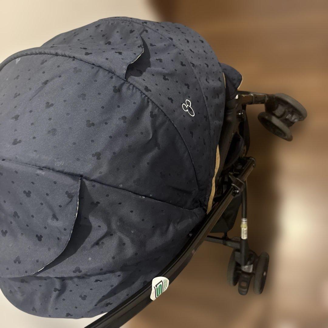 コンビ　ディズニー　ベビーカー　美品
