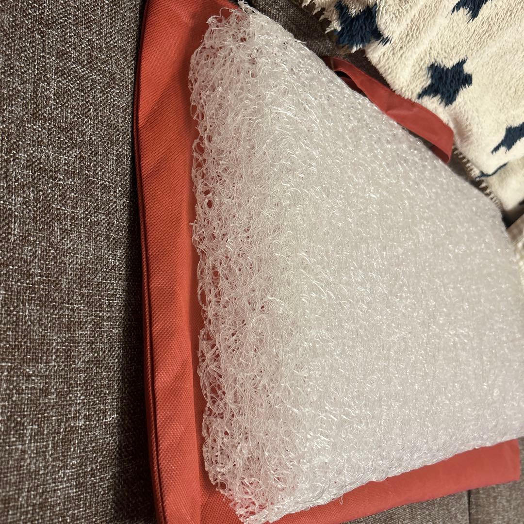 ブレインスリープピロー　LOWタイプ　カバー付き　訳あり