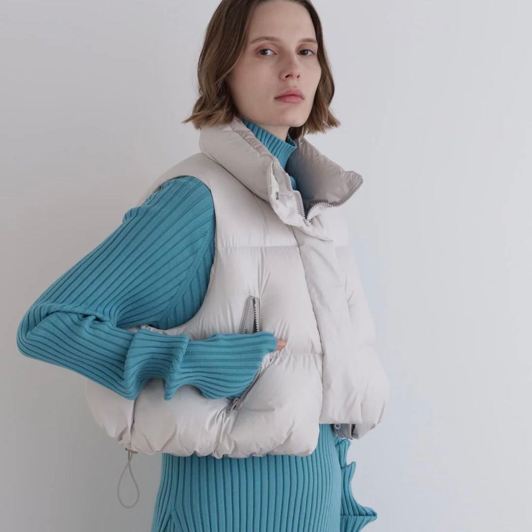 LE PHIEL ルフィル リバーシブルボリュームダウンベスト ベージュ