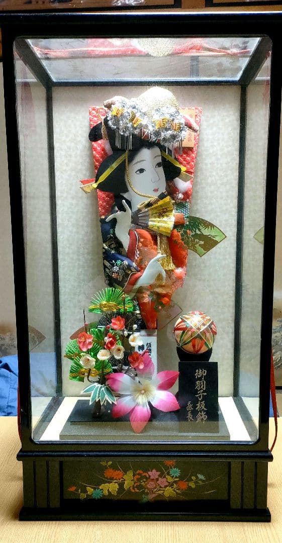 伝統的 羽子板人形 ガラスケース入り