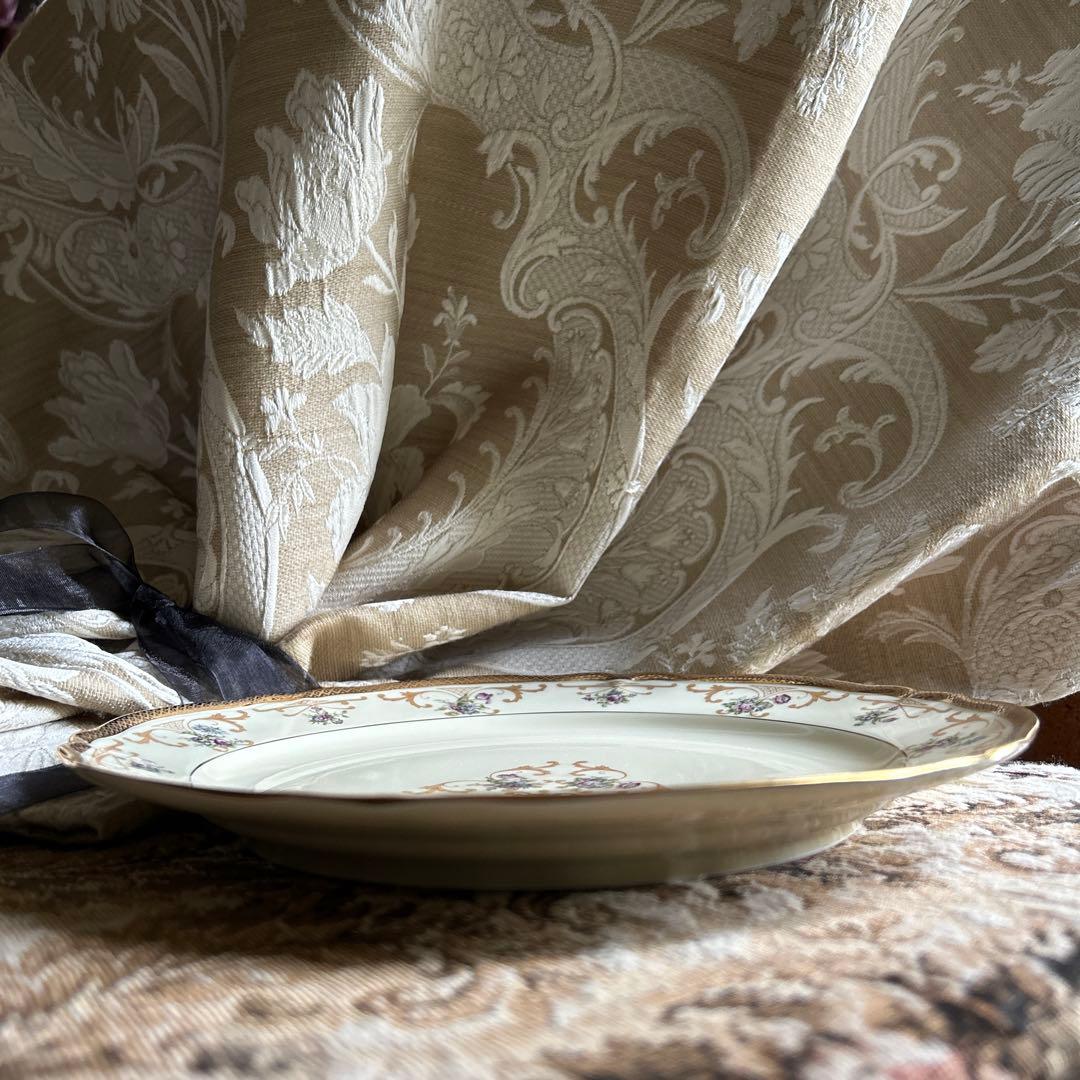 フランス製 Limoges ❁﻿fleur❁﻿美しいレリーフのディナープレート