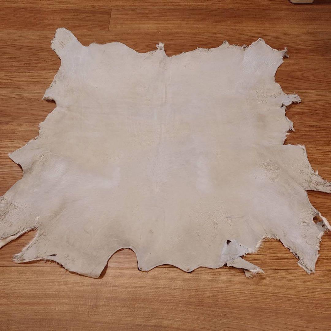 牛革はらこラグ