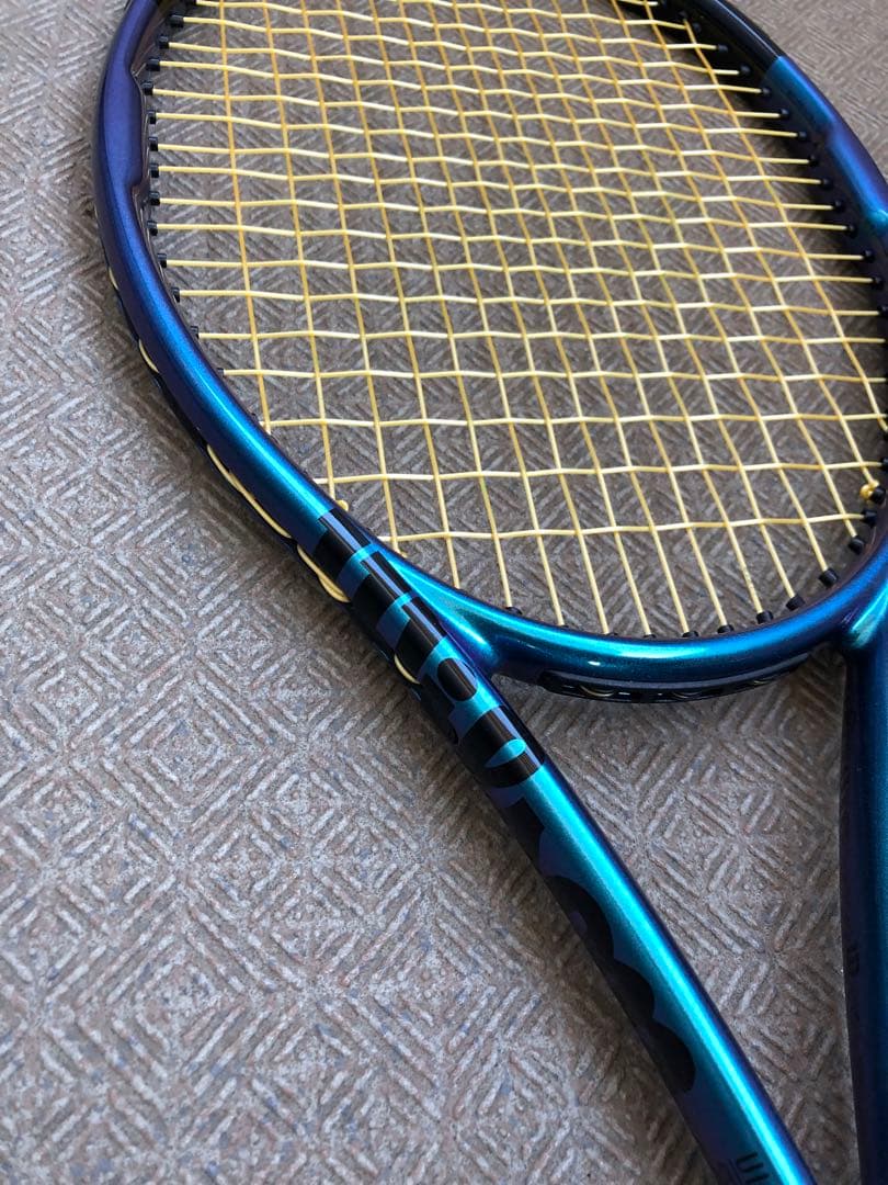 Wilson Ultra V4 Tour 95 テニスラケット