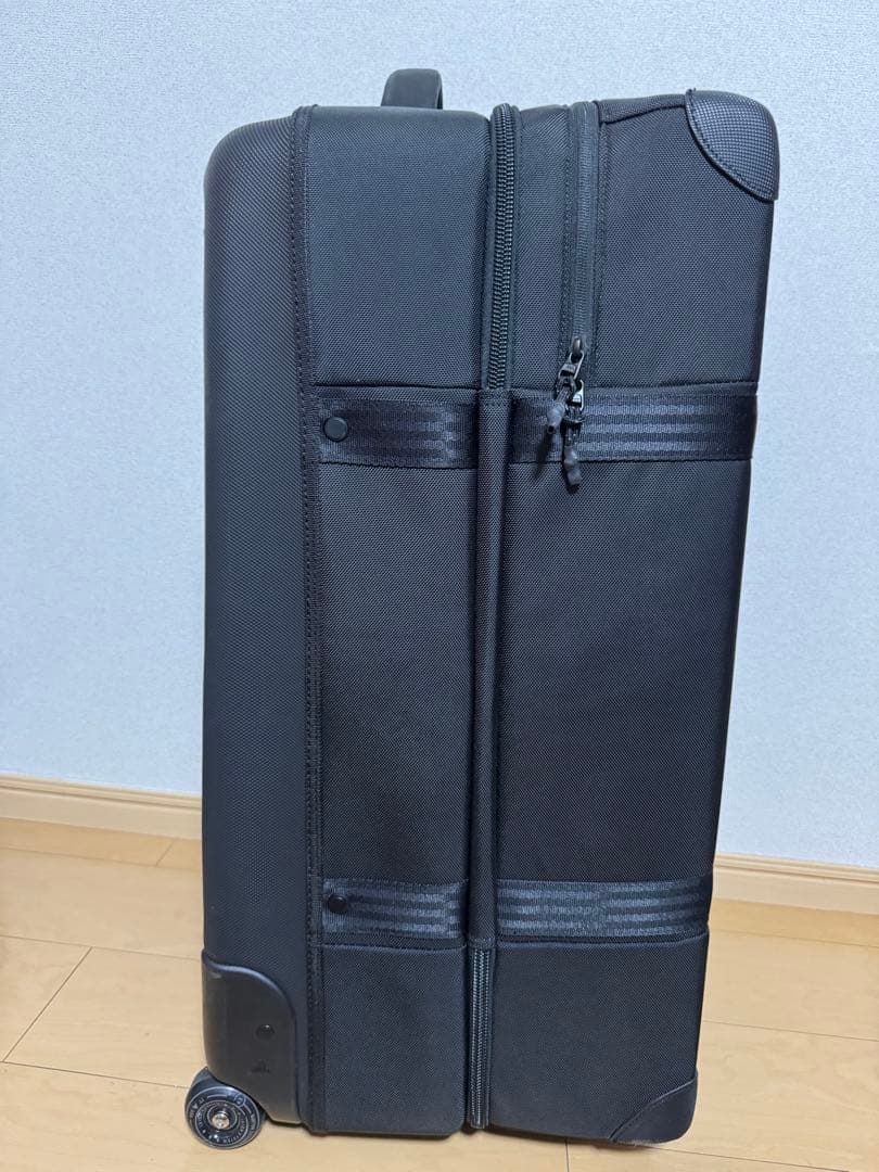【美品】BURTON　86L　ウィーリーダブルデッキ　スーツケース