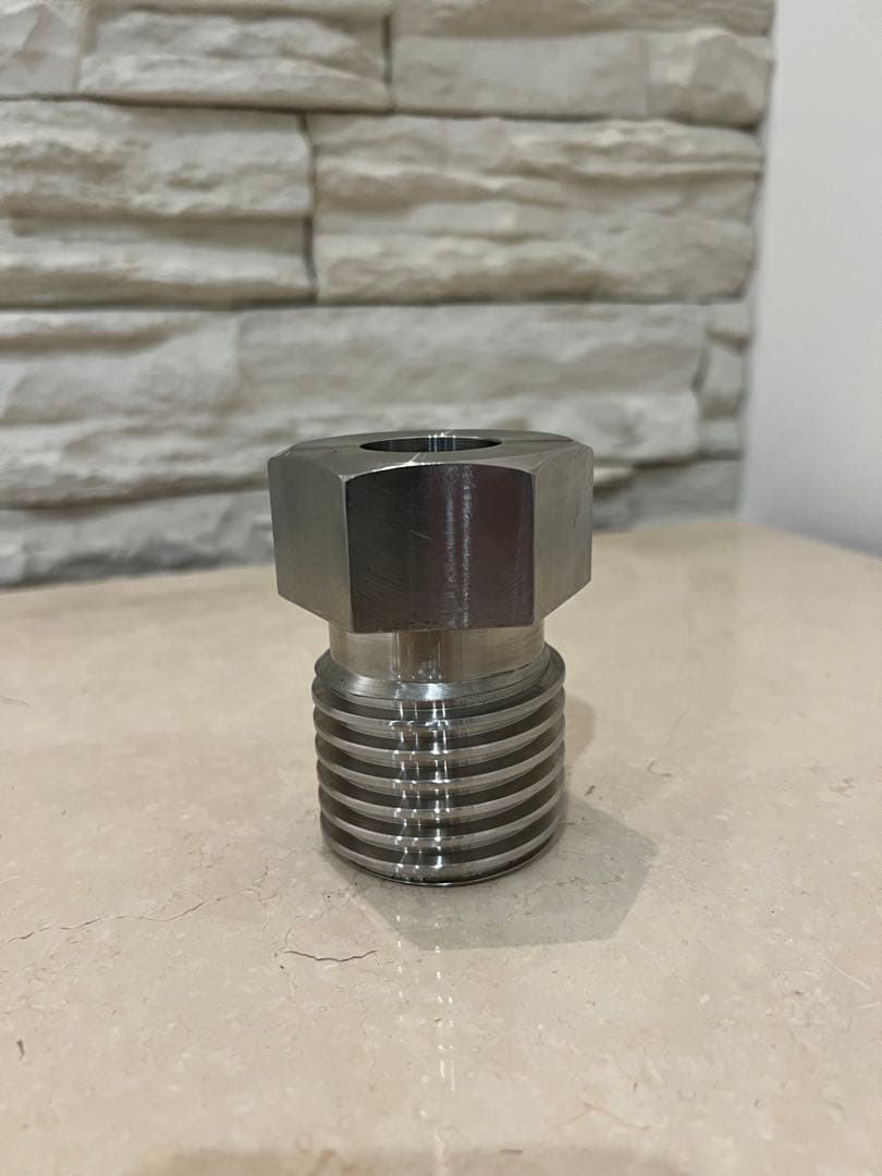 インダストリアル！巨大ボルトのオブジェ　ペンスタンドや文鎮としても使えます^ ^