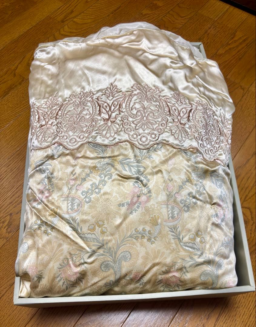 ロフテー シルク100% 絹わた肌掛ふとん140‪✕‬180 LOFTY おまけ