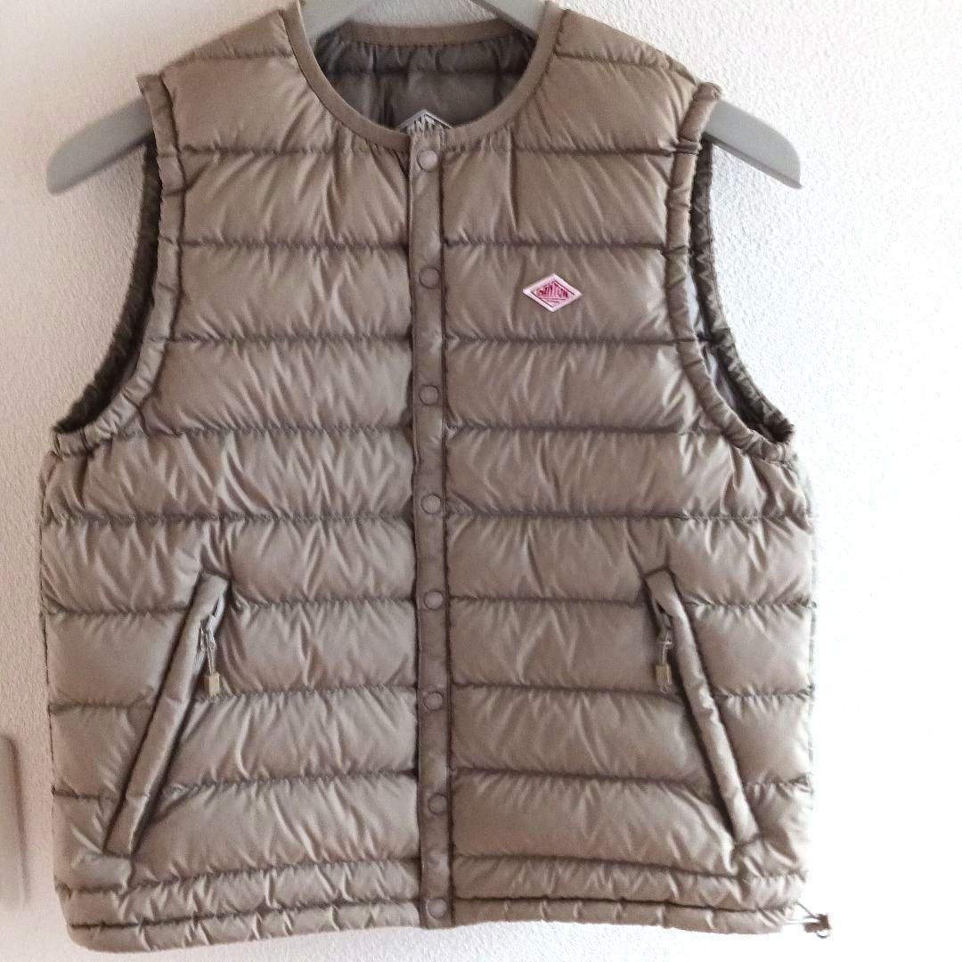 Danton　ダントン ベージュ ダウンベストXS　濃いベージュ　アウター