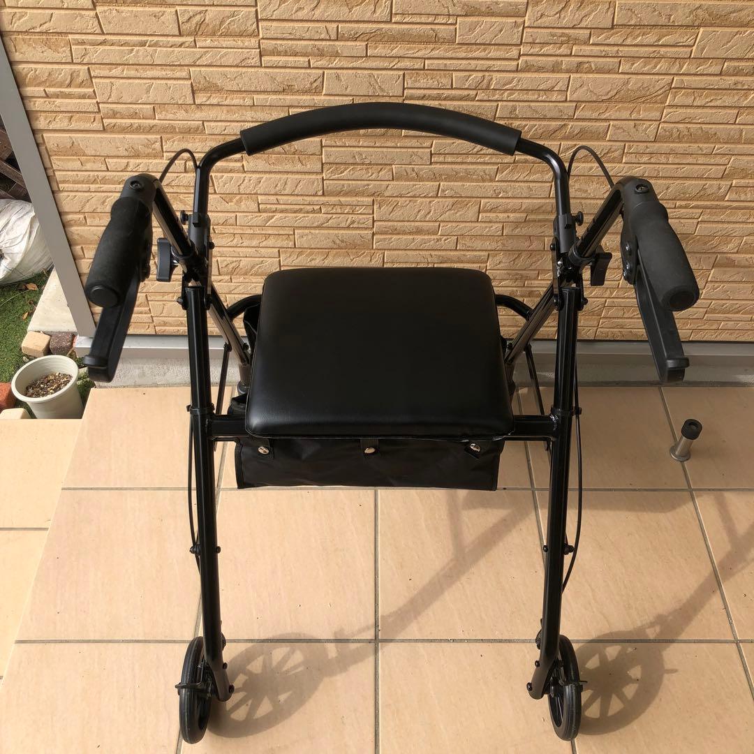 PEPE シルバーカー 歩行器 美品 未使用？