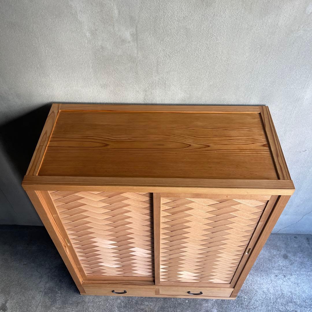 置水屋　茶道具　茶箪笥　茶棚　網代引戸